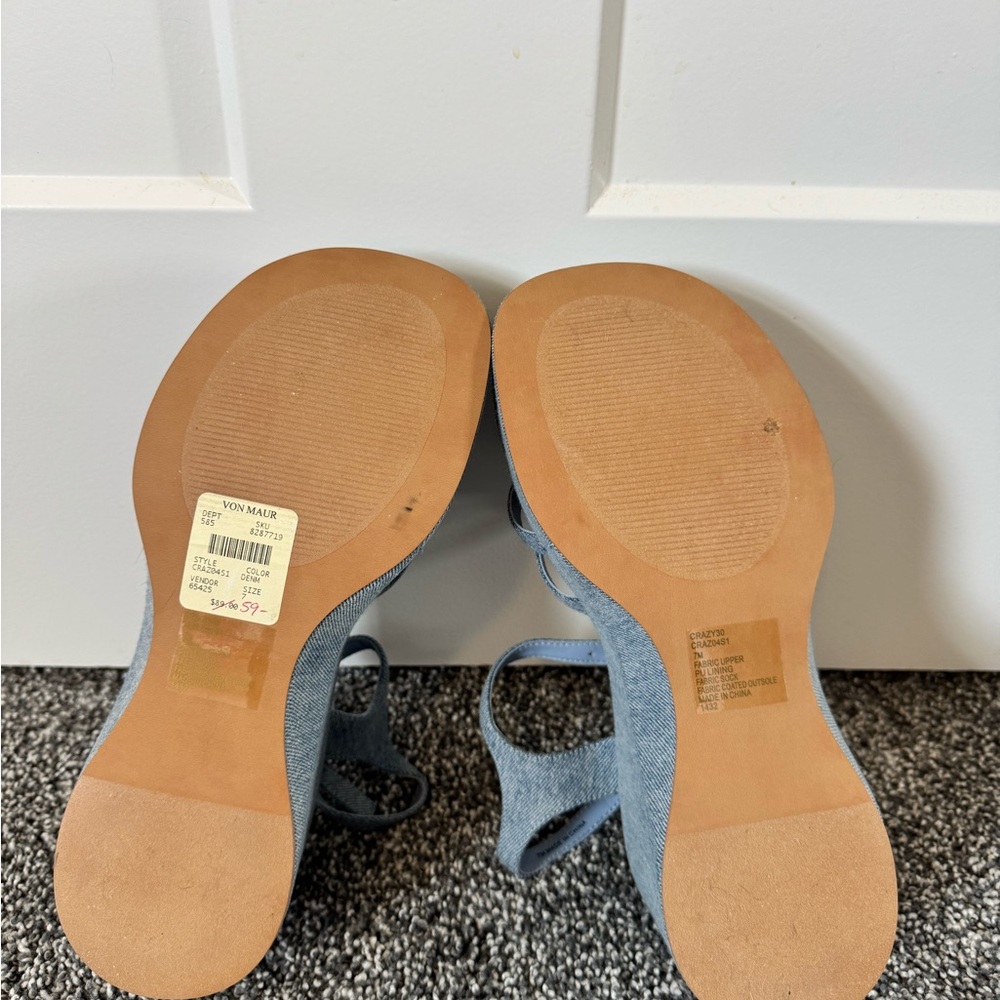 Steve Madden Light Denim Strappy Platform Slingbacks - Picture 4 of 4